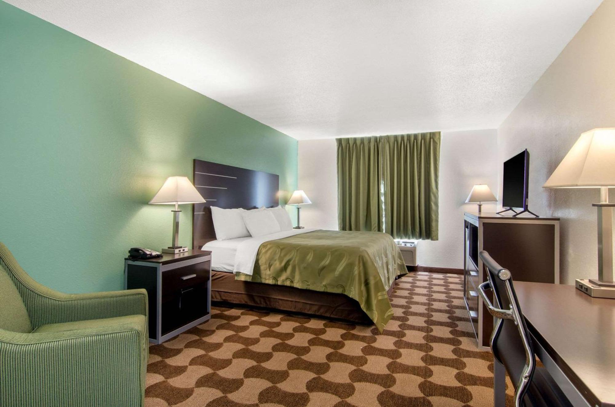 Quality Inn Russell