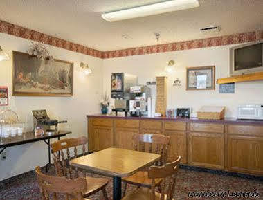 Quality Inn 2*