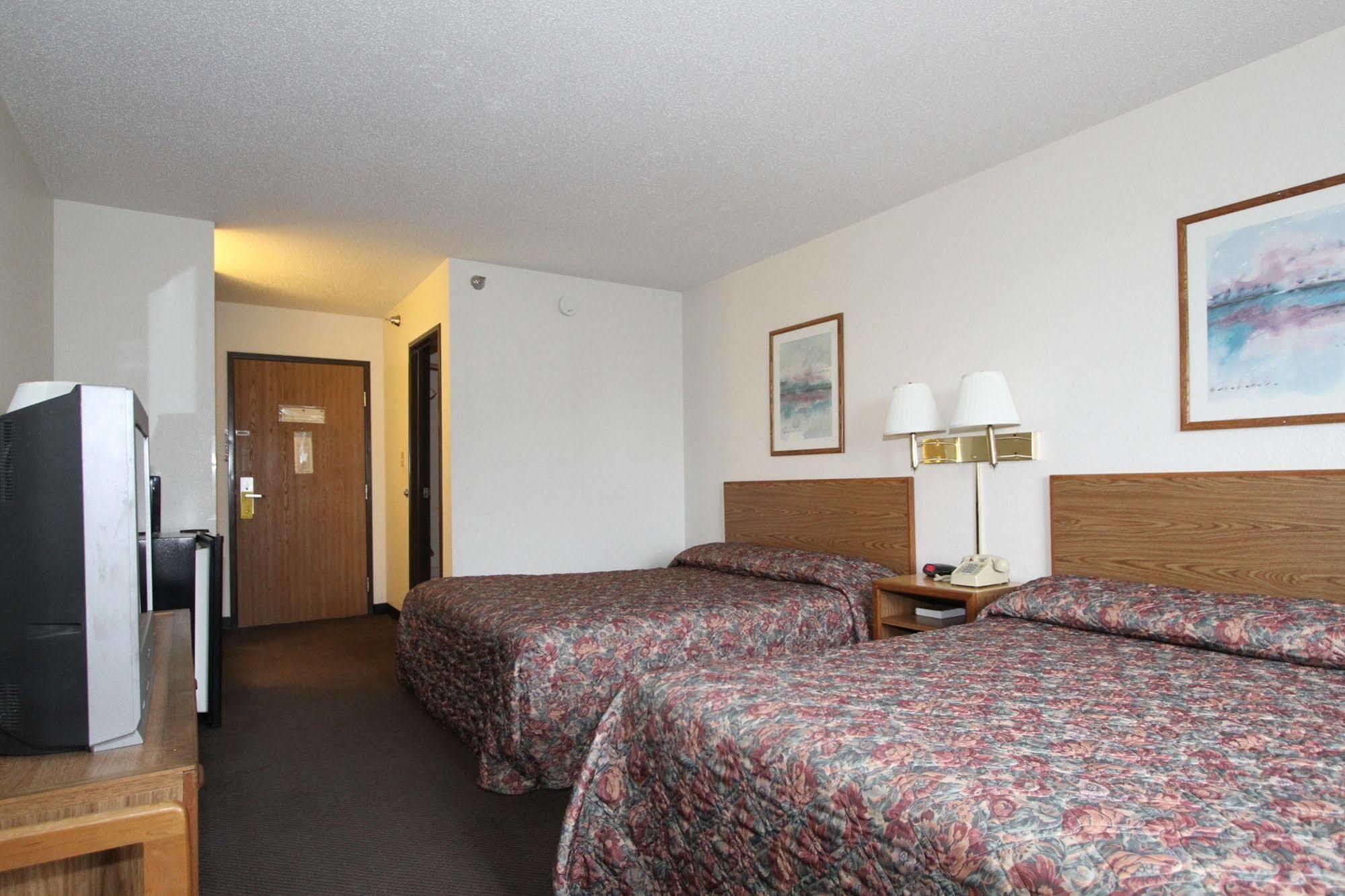 Quality Inn 2*