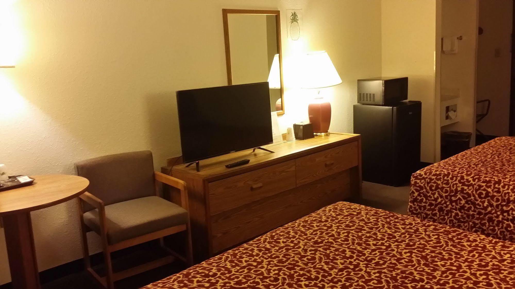 Quality Inn 2*